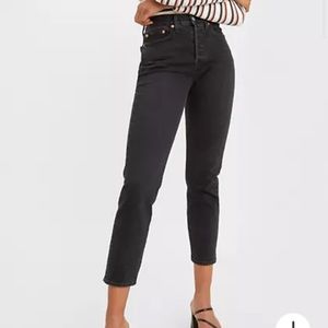 Levi’s wedgie straight leg jean